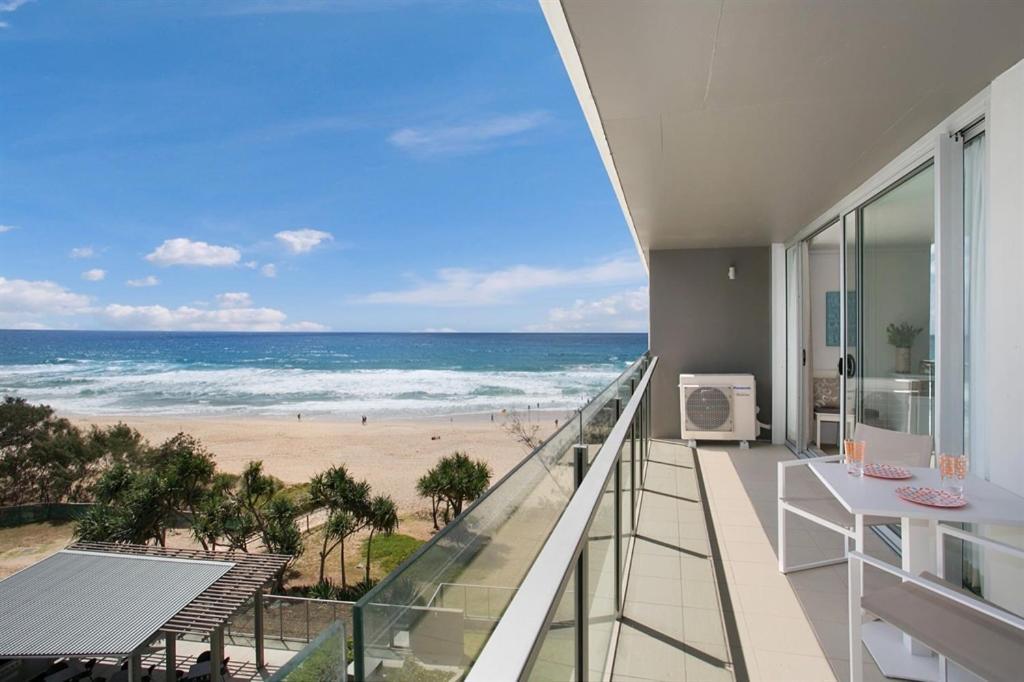 One The Esplanade Apartments On Surfers Paradise ゴールドコースト エクステリア 写真