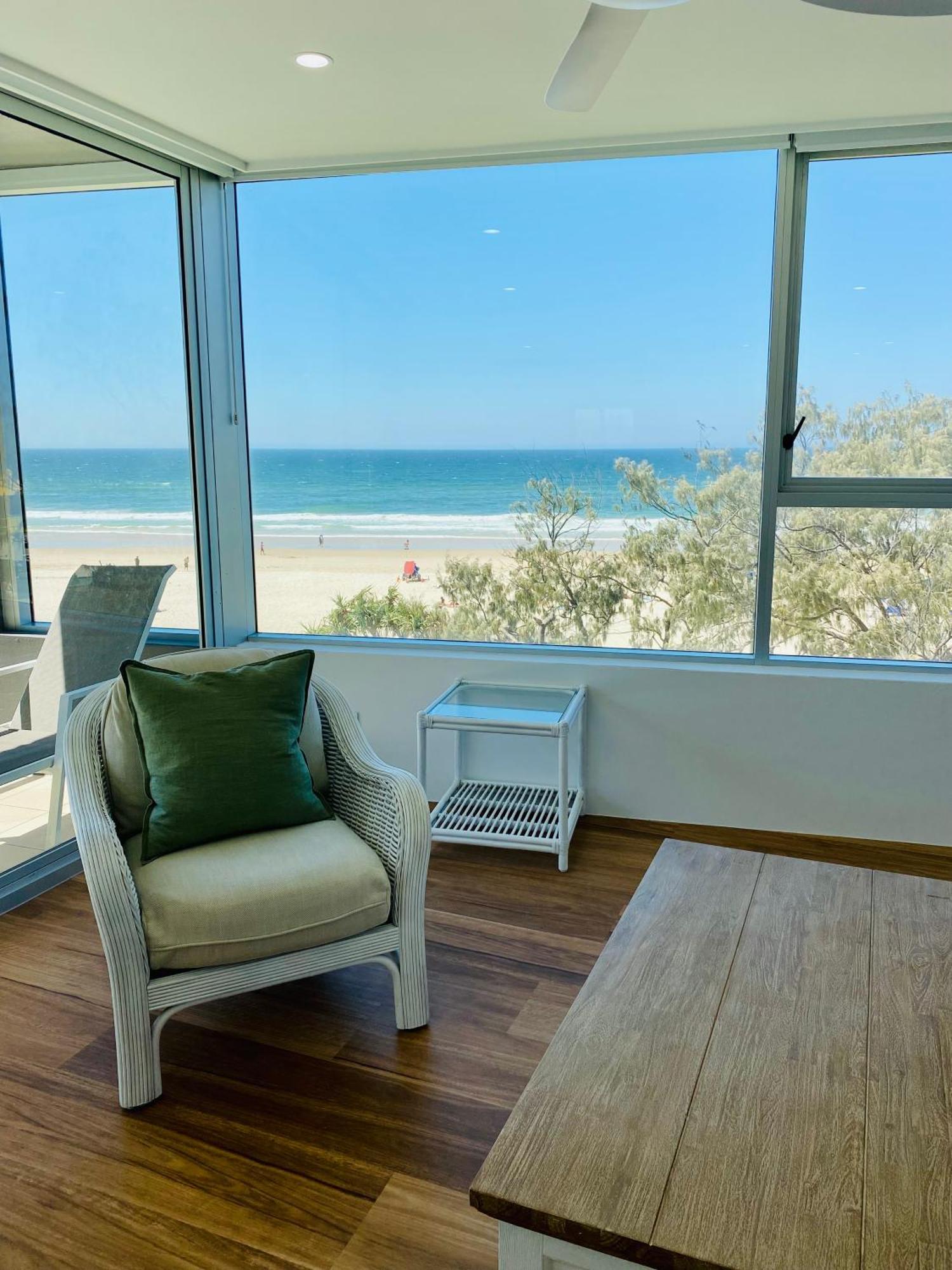 One The Esplanade Apartments On Surfers Paradise ゴールドコースト エクステリア 写真