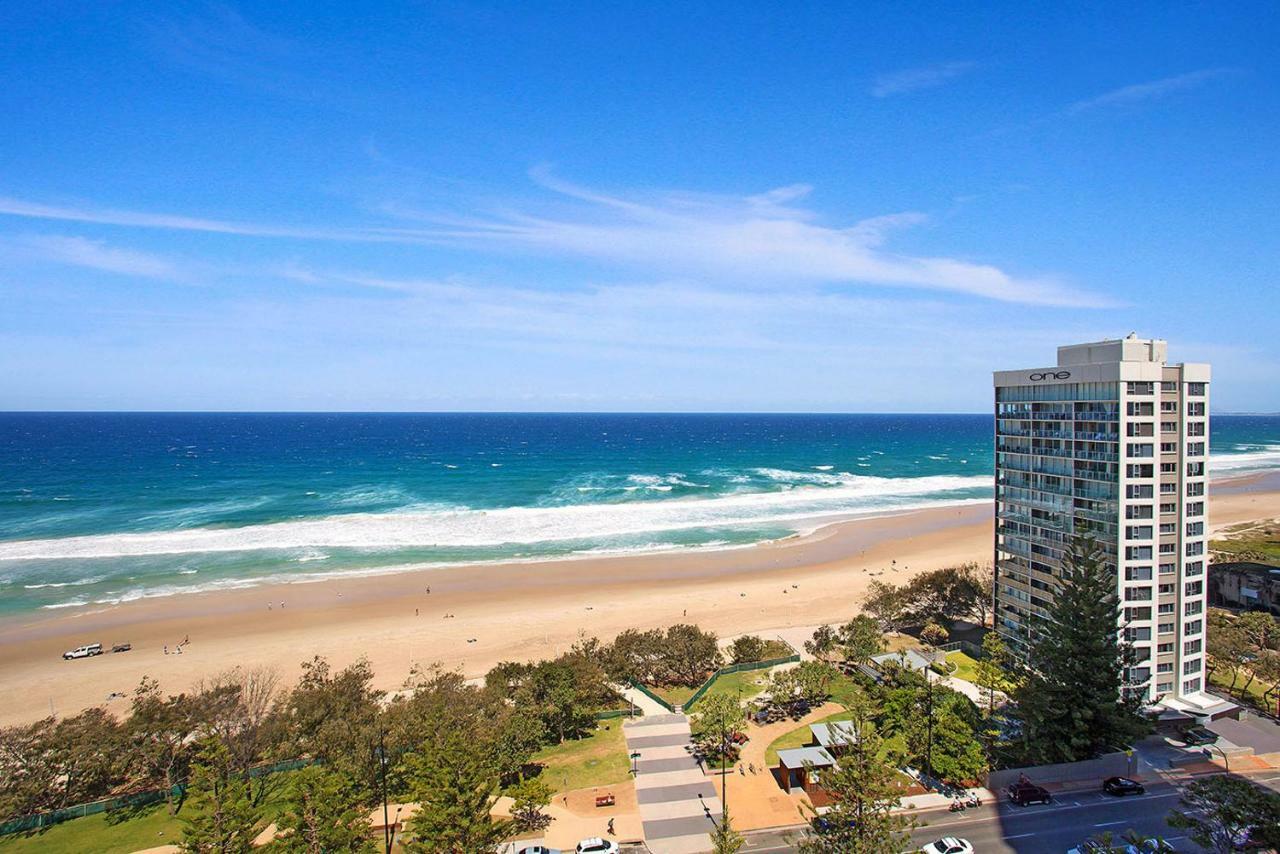 One The Esplanade Apartments On Surfers Paradise ゴールドコースト エクステリア 写真